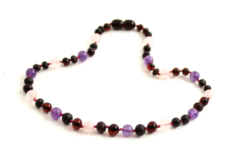Collar de ámbar crudo cereza, cuarzo rosa y amatista