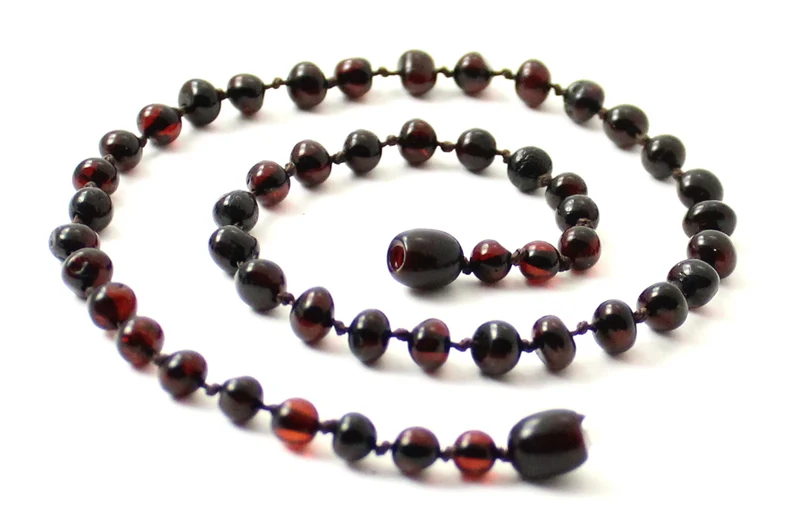 Collar infantil de cereza de ámbar báltico