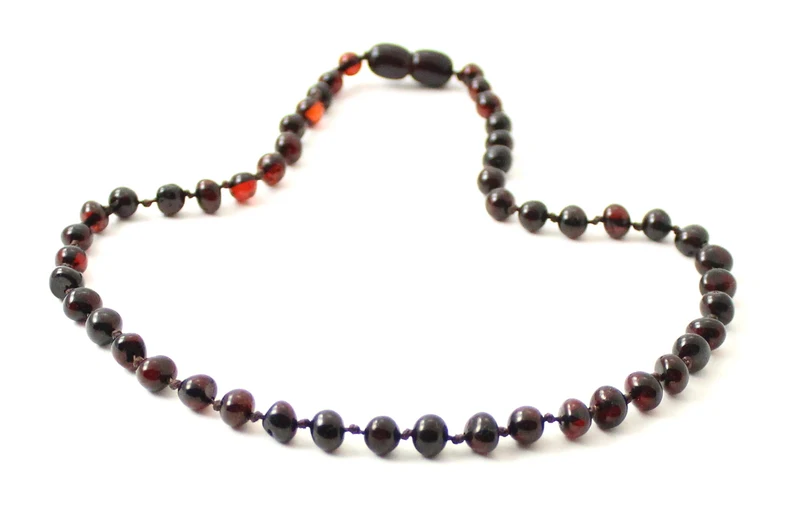 Collar infantil de cereza de ámbar báltico