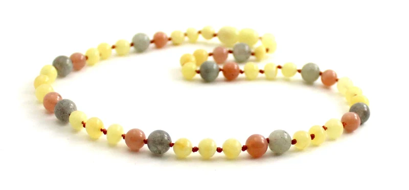 Collar de ámbar lechoso, labradorita y piedra solar rosa