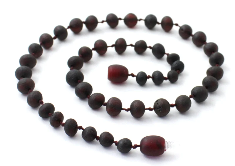 Collar Infantil Ámbar Negro Cereza Cruda