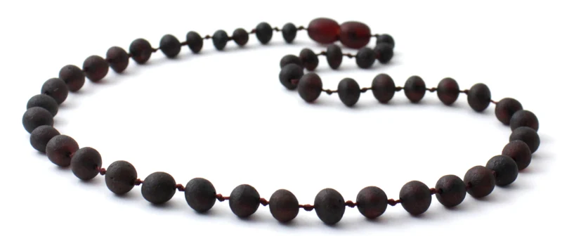 Collar Infantil Ámbar Negro Cereza Cruda