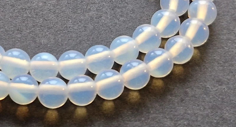 Cuentas blancas redondas de piedras preciosas naturales opalita
