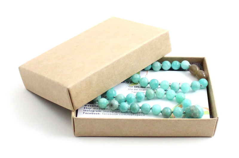 Collar verde anudado con piedras preciosas de Amazonita con colgante