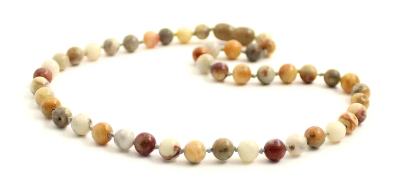 Collar multicolor anudado con piedras preciosas de ágata loca