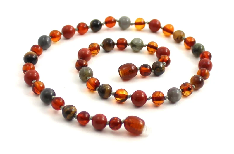 Collar de ámbar coñac, ojo de tigre y piedras preciosas