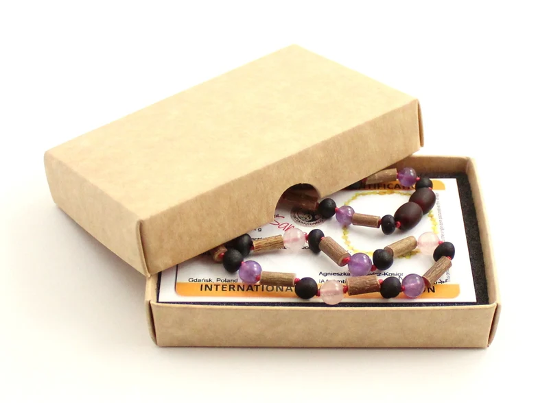 Collar con Madera de Avellano, Cerezo Ámbar y Piedras Preciosas