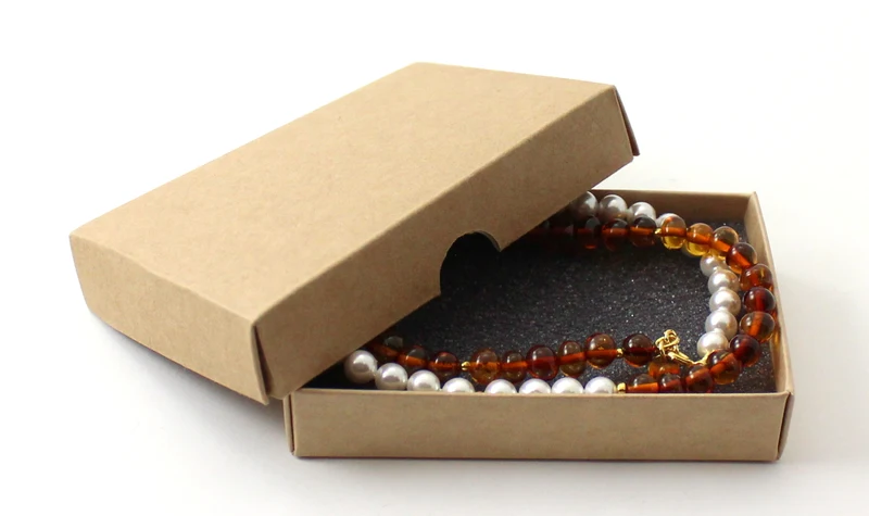 Collar de cuentas de ámbar coñac con plata dorada y perlas de concha