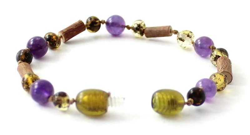 Pulsera de ámbar verde con avellana y amatista