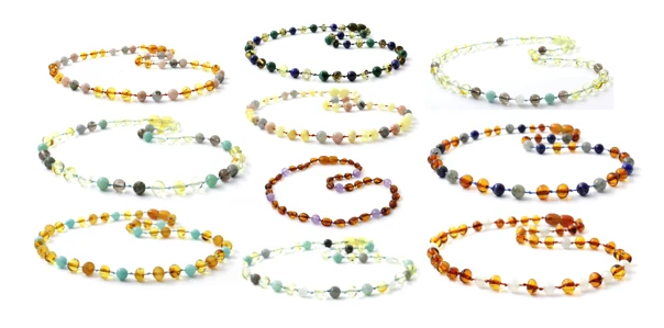 Venta al por mayor de 10 piezas de collares de ámbar báltico y piedras preciosas de diseño mixto