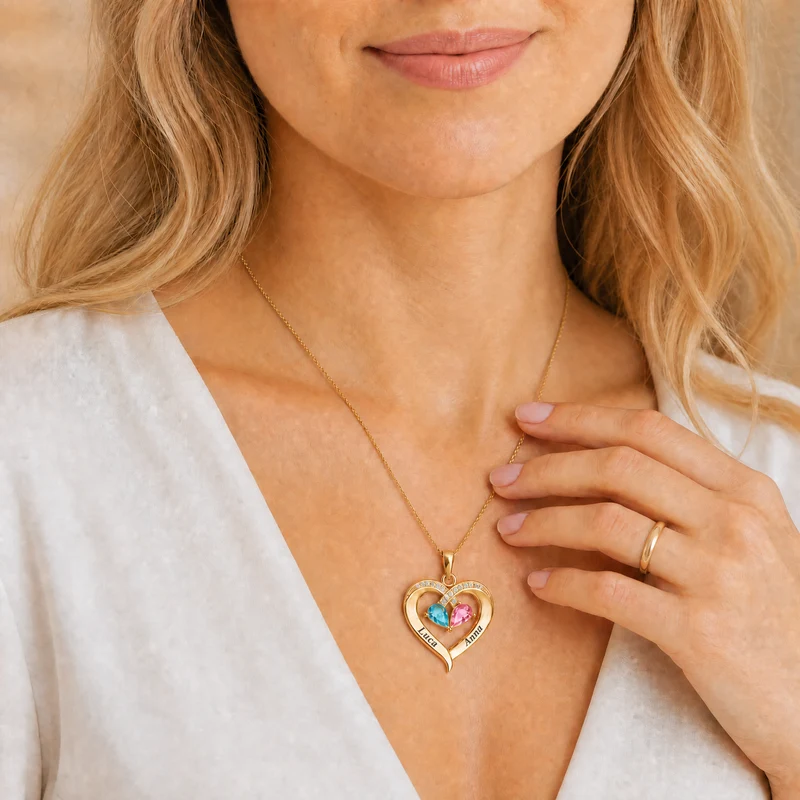 Collar con la dedicatoria «A mi esposa»