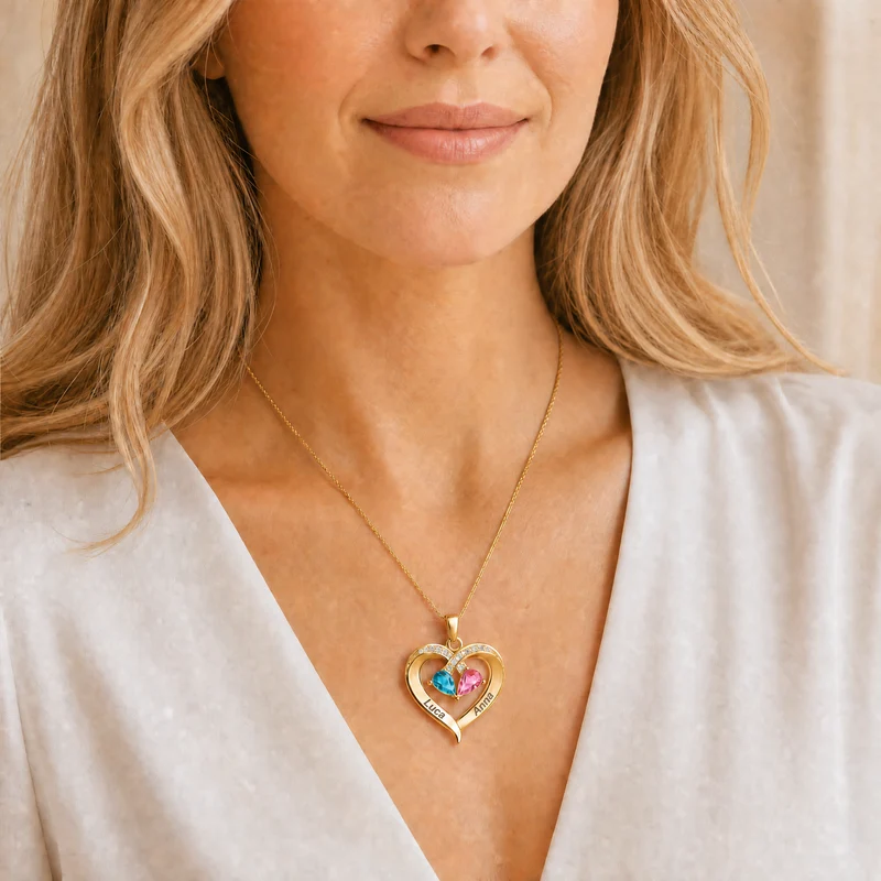 Collar con la dedicatoria «A mi esposa»