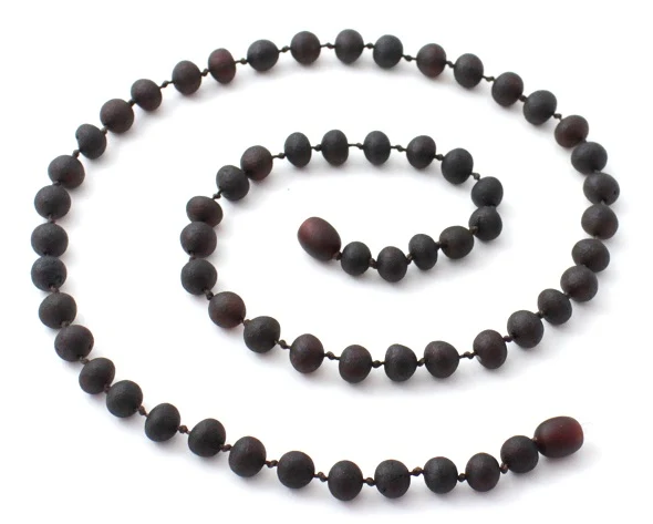 Collar adulto negro cereza ámbar sin pulir