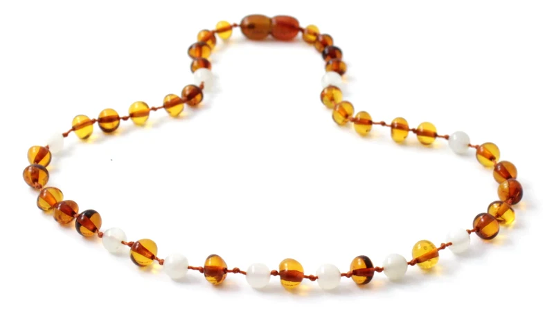 Collares de ámbar báltico y piedra lunar