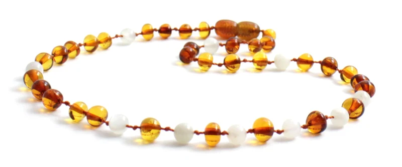 Collares de ámbar báltico y piedra lunar