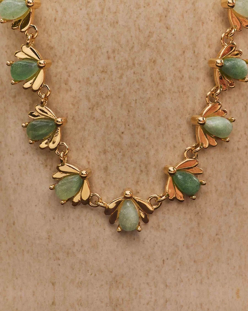 Collar Linked Firefly