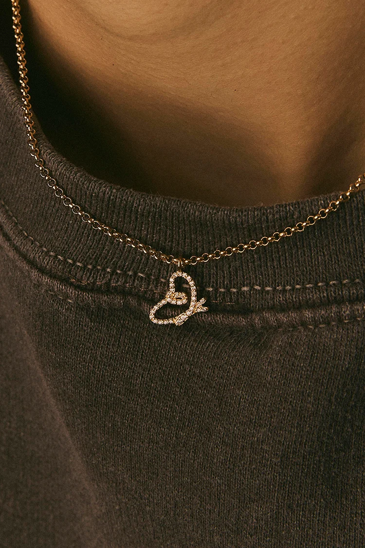 Collar Apodemia Logo