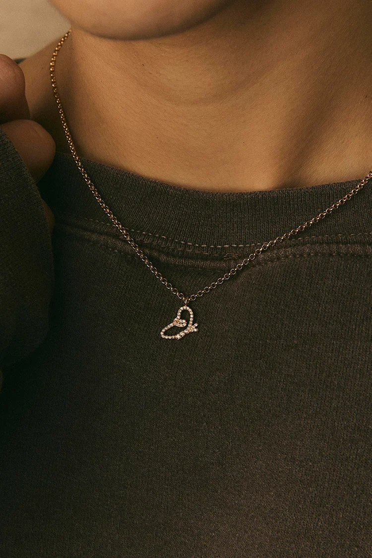 Collar Apodemia Logo
