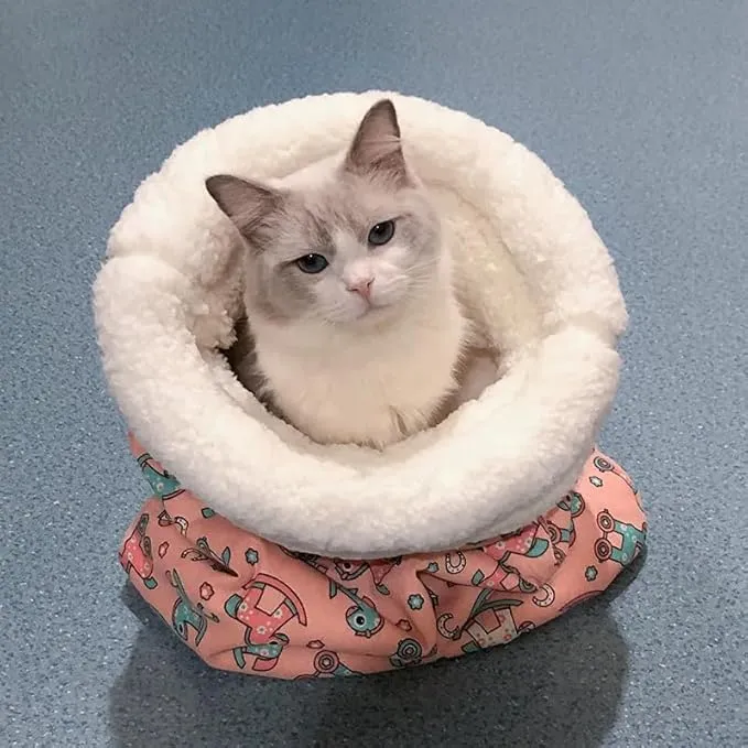 Sac de couchage douillet pour chat