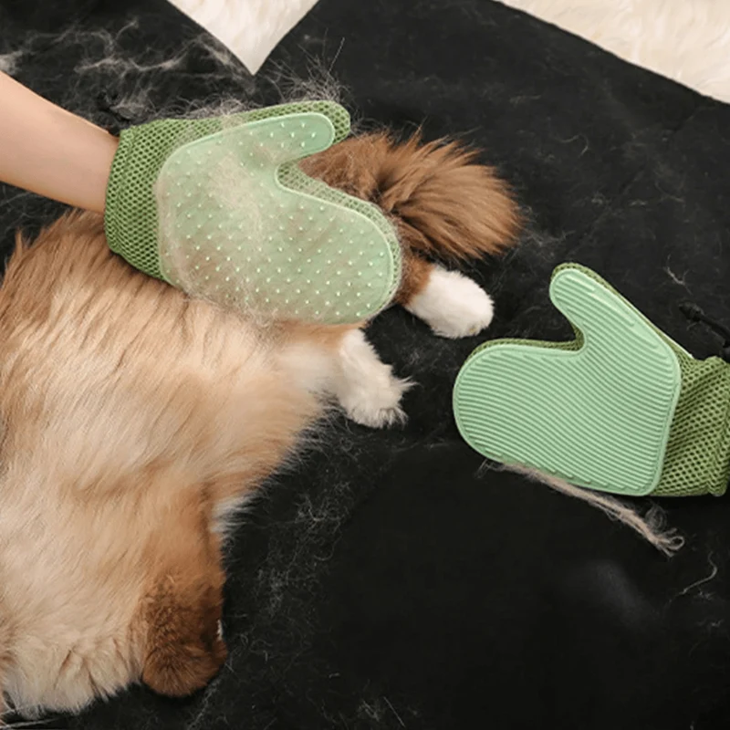 Gant de toilettage 2-en-1 pour chats : confort et efficacité !
