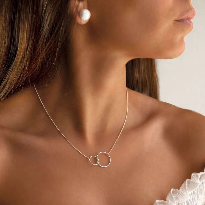 Collar Hermanas