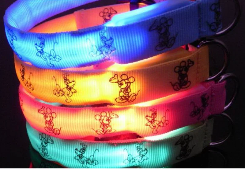Collar led luminoso de gran calidad.
