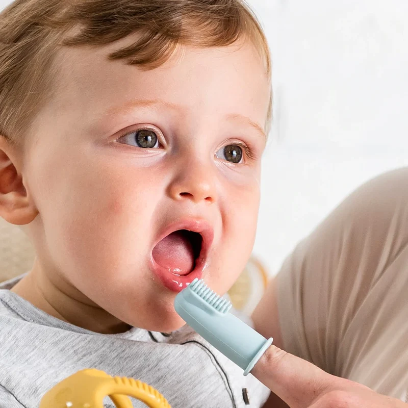 Nattou Escovas de Dentes Silicone com Estojo Azul