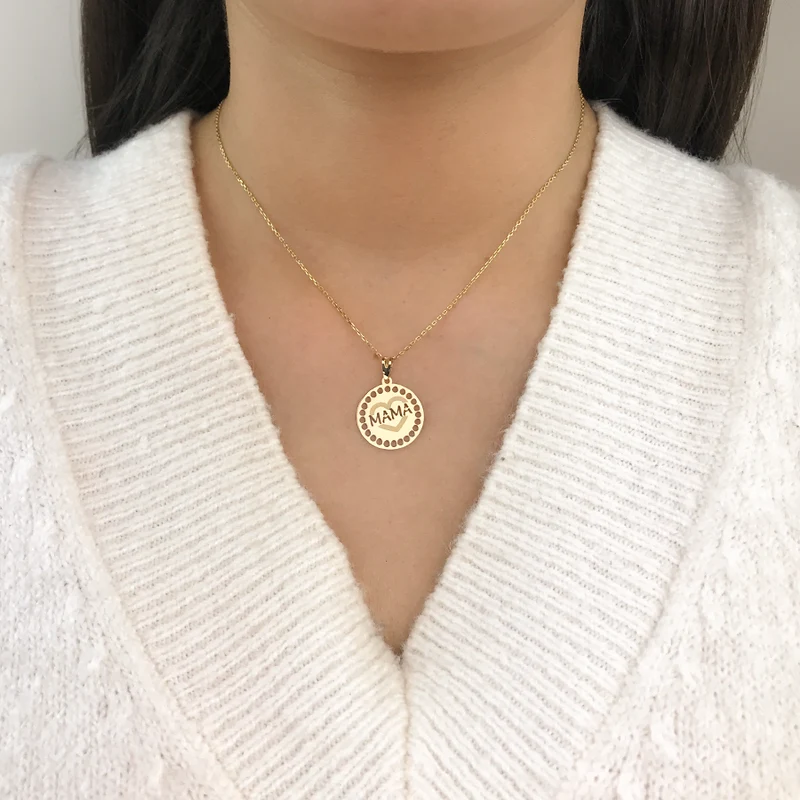 Collar Medallón Corazón Mamá de Oro 18K