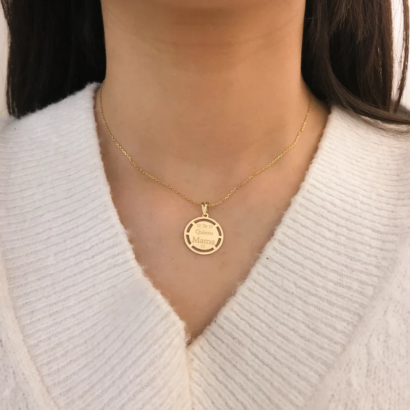 Collar de Oro 18K con Mensaje Grabado