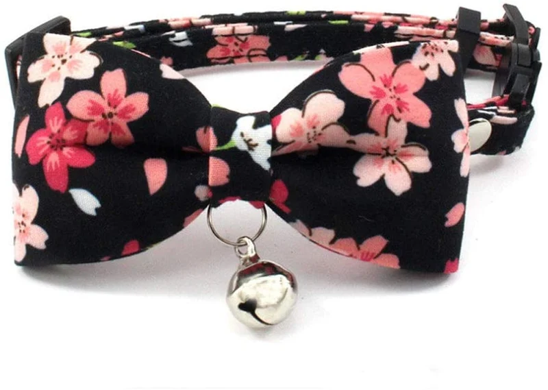 PetFavorites - Collar con pajarita para gato con campana - Accesorio para ropa de cachorro y gatito con flores, ajustable y hecho a mano.