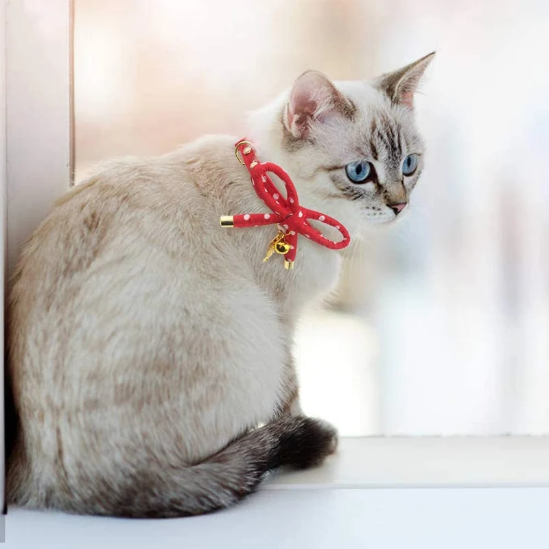 Esceneral - Collar para gato, diseño de lazo, ajustable, con hueso y campana para gatos, gatitos, cachorros