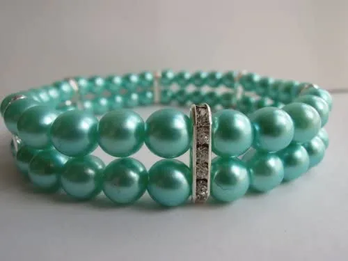 PetFavorites - Collar de 2 filas para mascotas con diseño de gato con brillantes y perlas de diamantes de imitación.