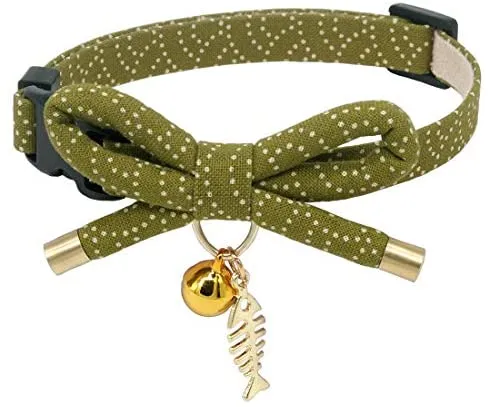 PetSoKoo - Collar para gato con campana Elegante lazo con colgante de hueso de pez. Rotura de seguridad, peso ligero, suave, duradero.