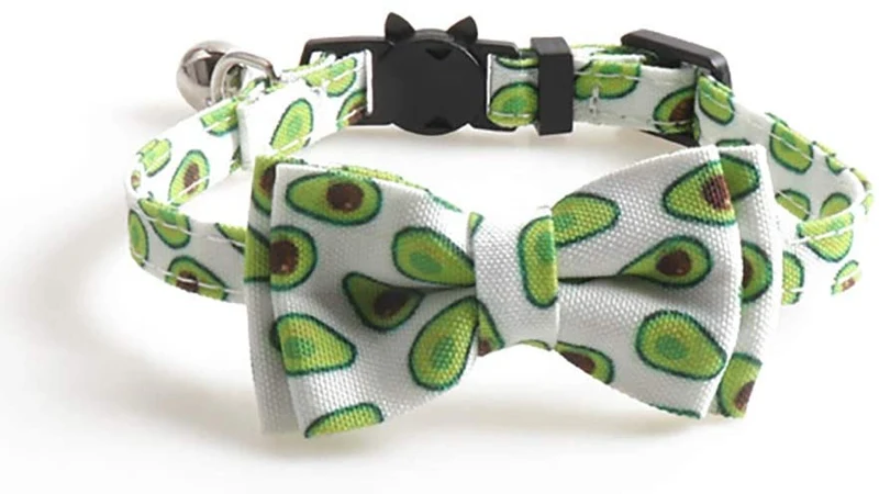 Imikoko - Collar para gato con pajarita y campana para Kitty ajustable, diseño de cuadros de seguridad, Sandía