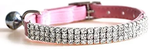 Collar ajustable seguro para gatos CHUKCHI de terciopelo suave Adorno ostentoso de diamante con campanas de 11 pulgadas para perros pequeños y gatos
