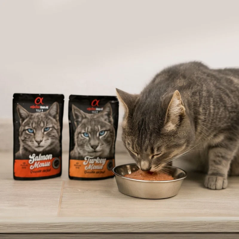 Alpha Spirit Cat Pouch Mousse de Salmón 85g